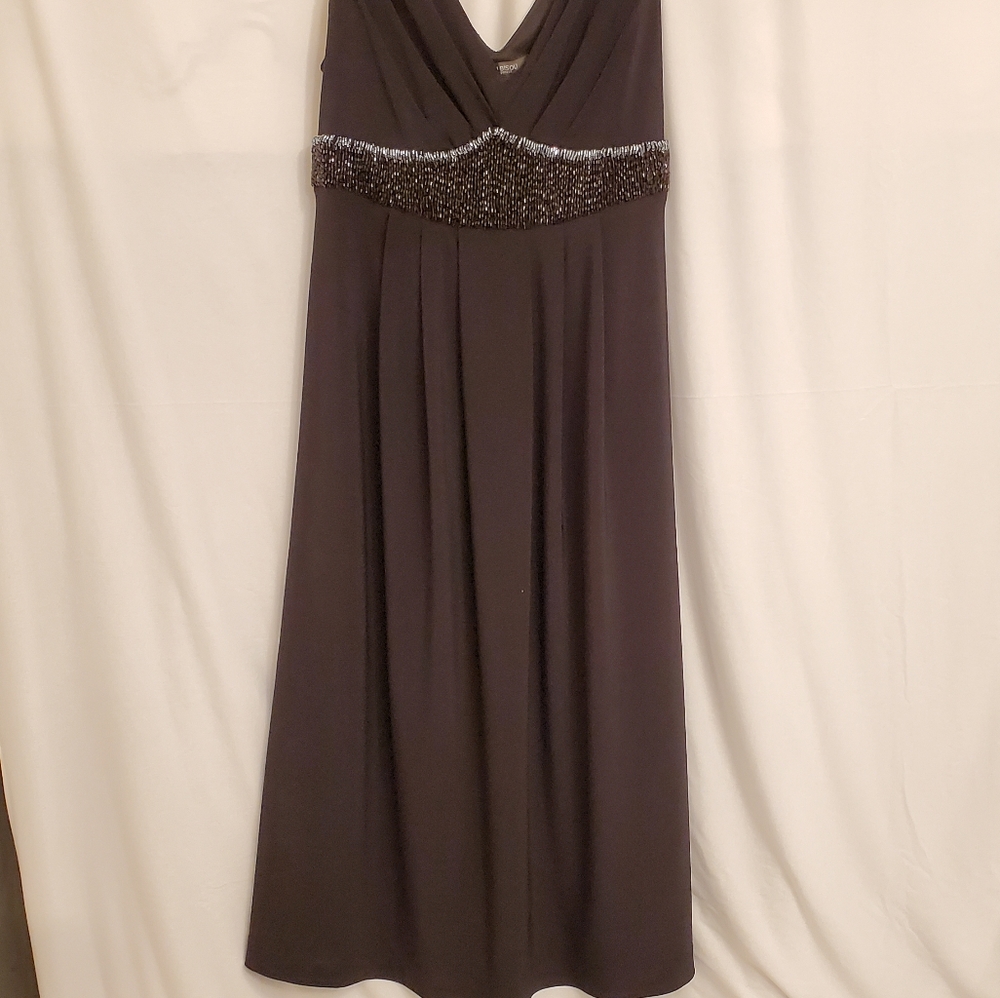 Womens Sleeveless V-neck Little Black Dress